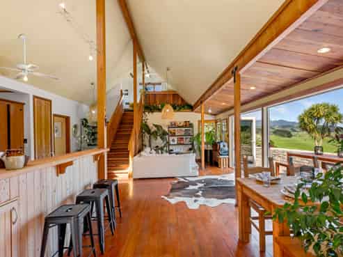 4173 State Highway  23, Raglan
