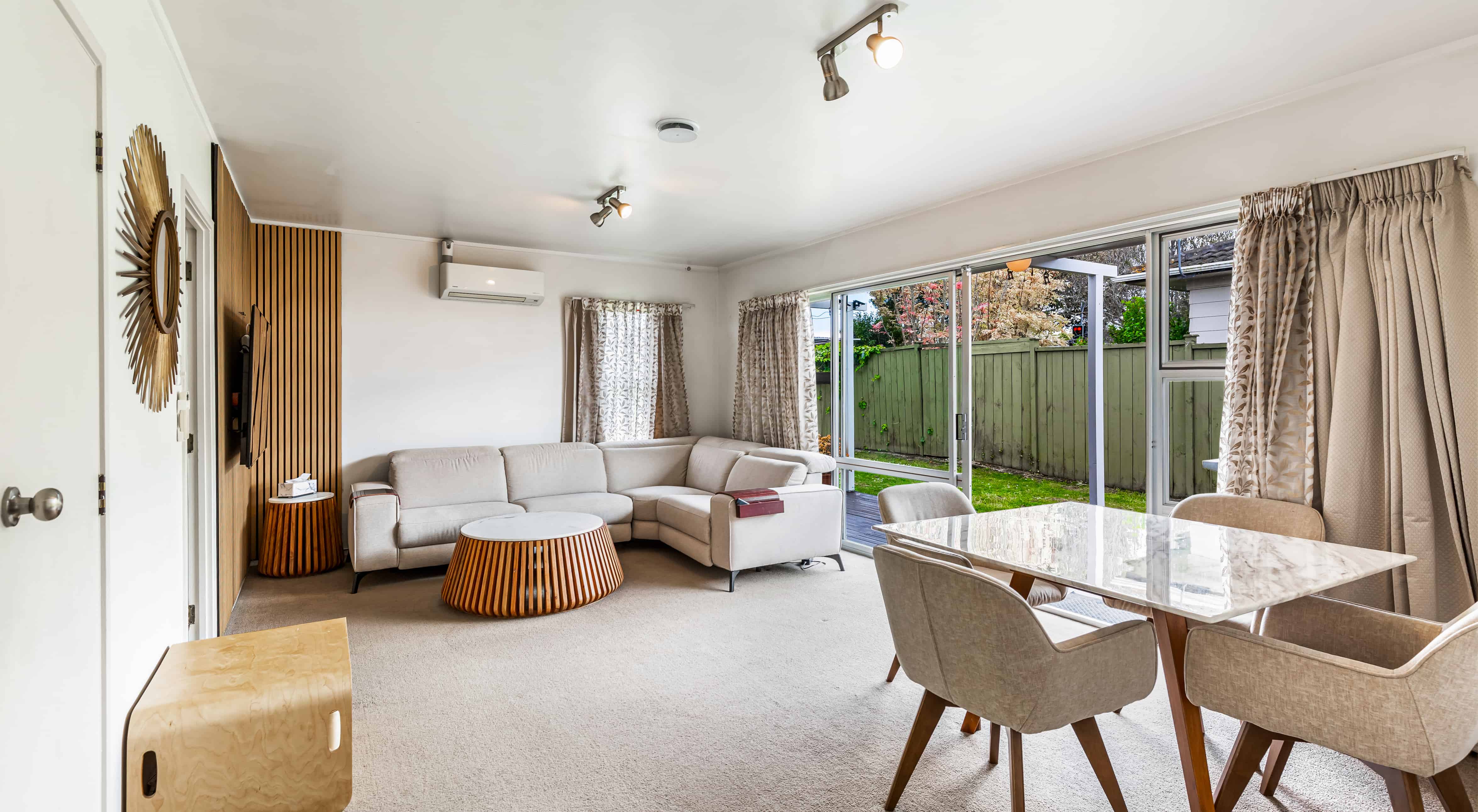 1/162 Pigeon Mountain Road, Half Moon Bay, Manukau City For Sale