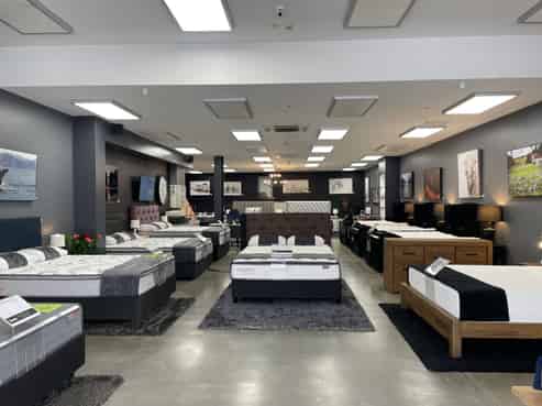 Prime tenancy Five Mile shopping centre