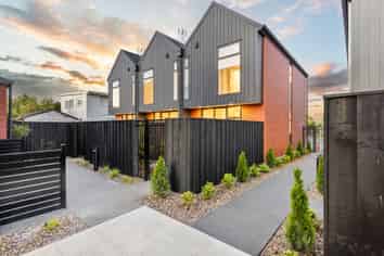 1/7 Donald Place, Merivale