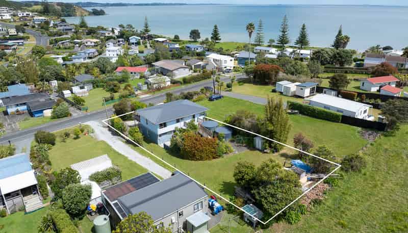 16 Hihi Beach Road, Mangonui