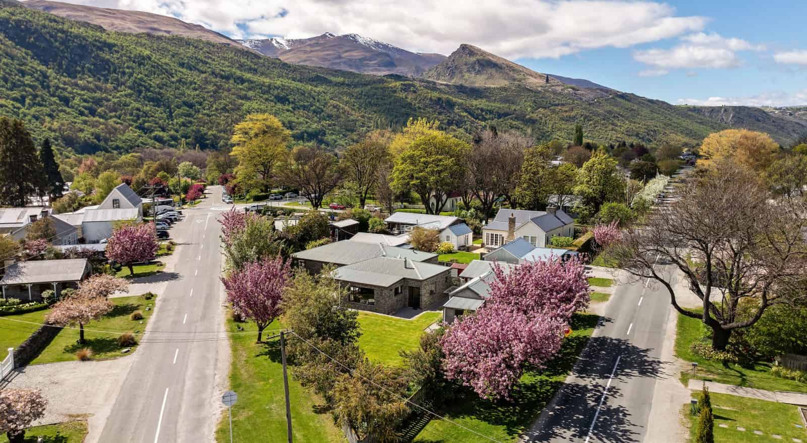 33 Wiltshire Street, Arrowtown, Queenstown For Sale realestate.co.nz