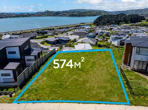 64 Queen Charlotte Drive, Aotea