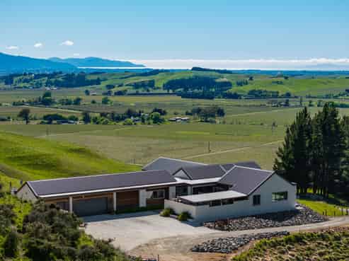 756 Hawkesbury Road, Fairhall