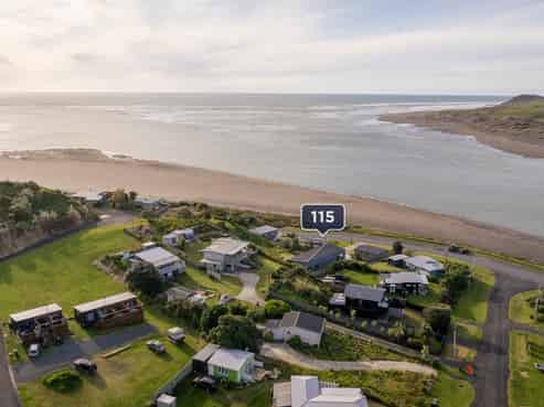 115 Riria Kereopa Memorial Drive, Raglan