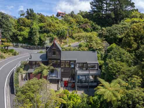 56 Pomare Road, Tirohanga