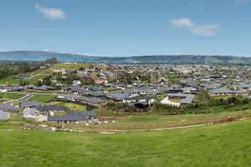 10 Carnea Heights, Mosgiel