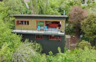 9 Derdan Street, PURAKAUNUI