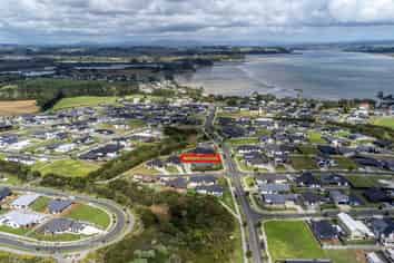 18 Dame Nganeko Drive, Glenbrook