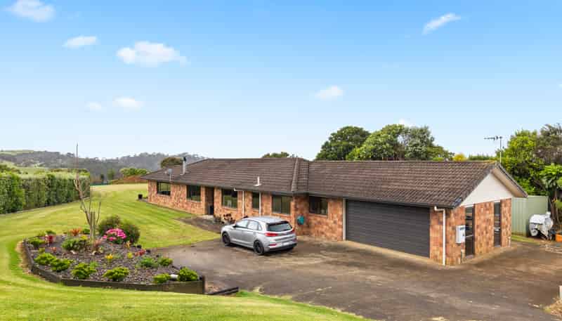 402D Awhitu Central Road, Waiuku