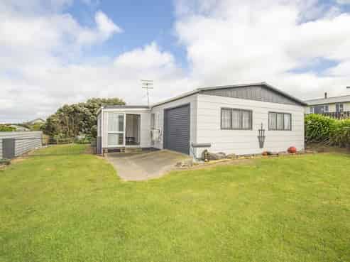 7 Waiinu Beach Road, Waitotara