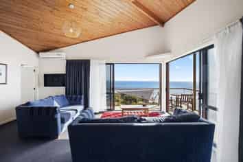 7/685 Karioitahi Road, Waiuku