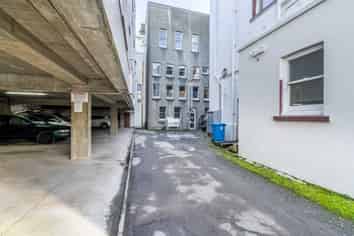 Leasing– CBD office or studio space opportunity