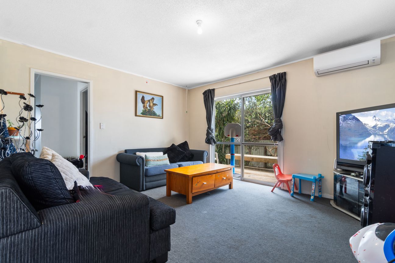 TLC - Affordable First Home or Investment!! - Więcej
