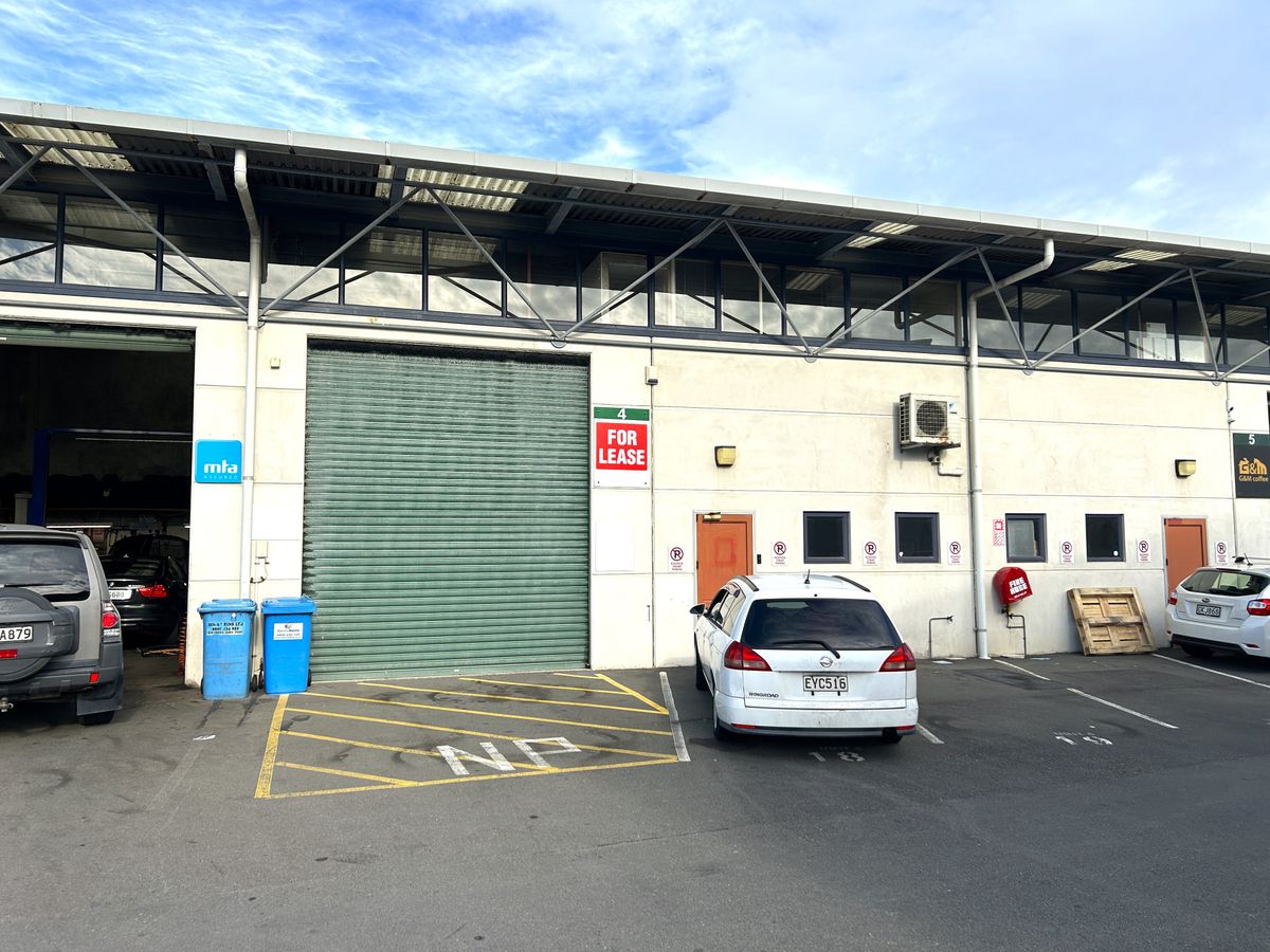 Small Warehouse with Offices