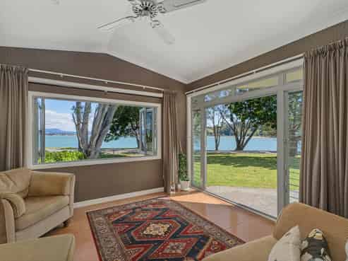 1 Stormont Lane, Whitianga