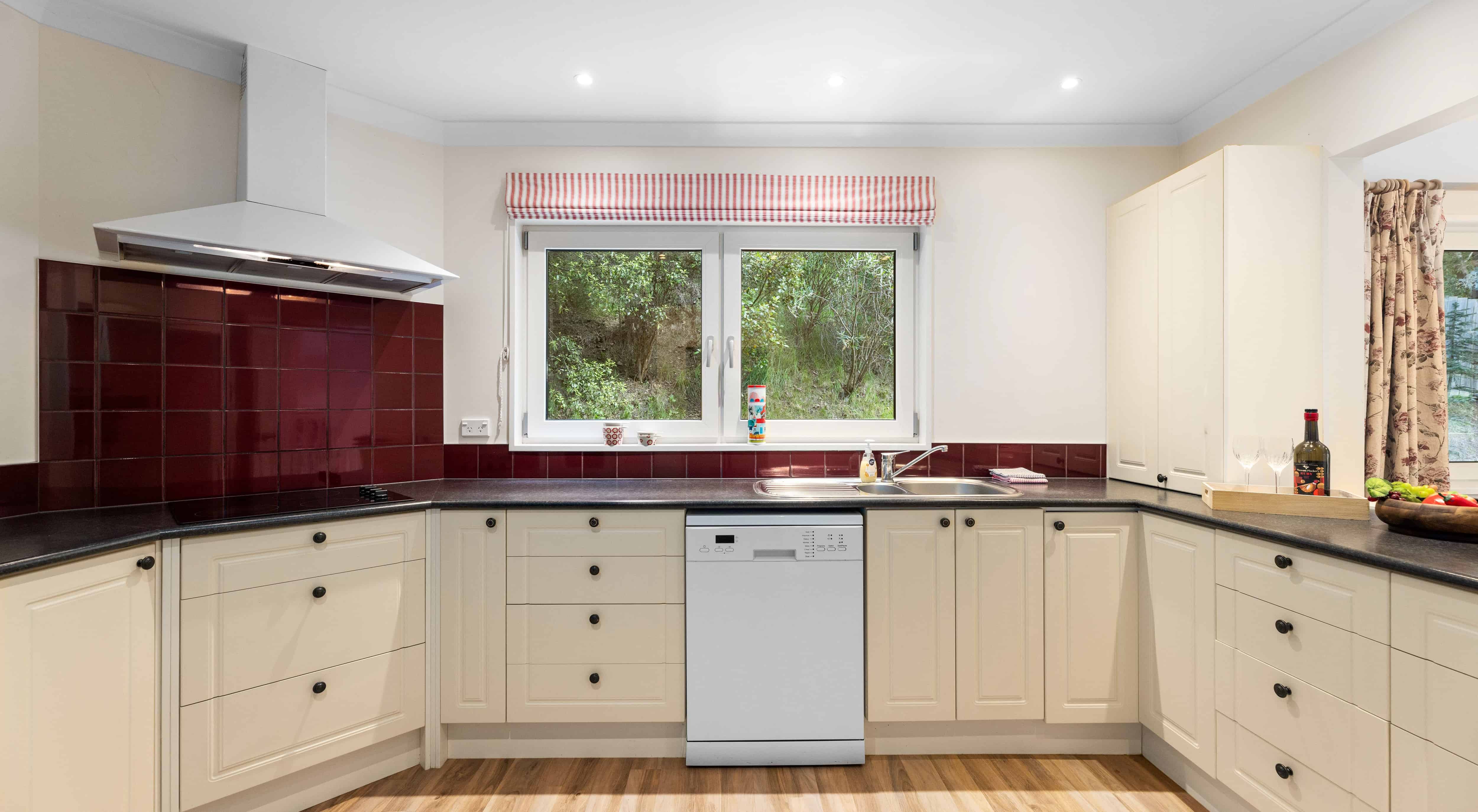 8 Glas Brae, Governors Bay, Banks Peninsula For Sale realestate.co.nz