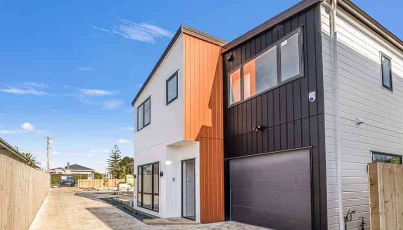 3/7 Kingfisher Place, Favona