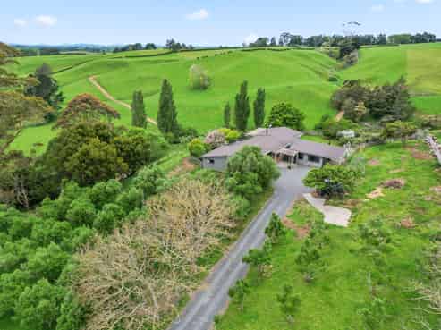 217 Limeworks Loop Road, Te Pahu