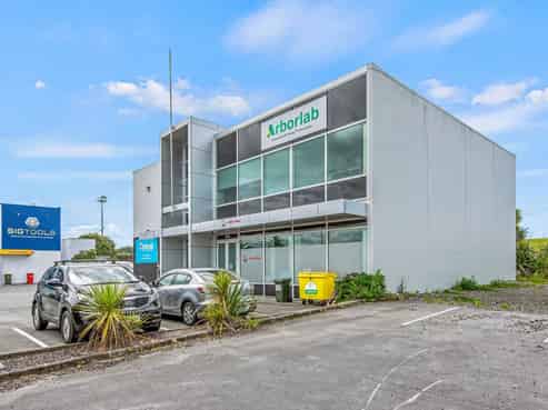 Outstanding office located at gateway to Rosedale