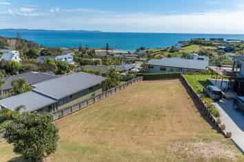 41 Dudley Crescent, Cable Bay