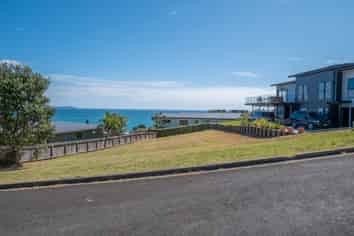 41 Dudley Crescent, Cable Bay