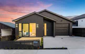 1,2,4,6 Baumea Rise, Westgate