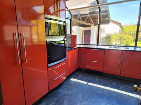 2 Paroa Terrace, Gladstone