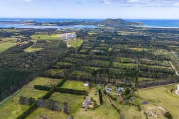 110D Hukatere Road, Pukenui