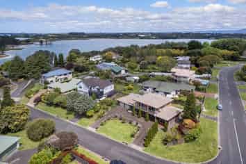 2 Baigent Place, Tanners Point, Katikati