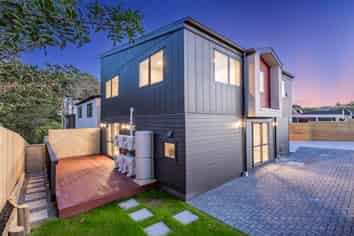 25A,C,D Lavery Place, Sunnynook