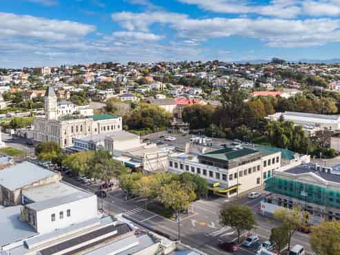 Office/Retail Commercial Investment - Reduced!