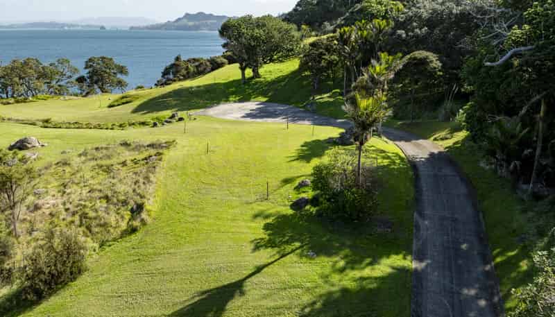 216 Matapaua Bay Road, Opito Bay