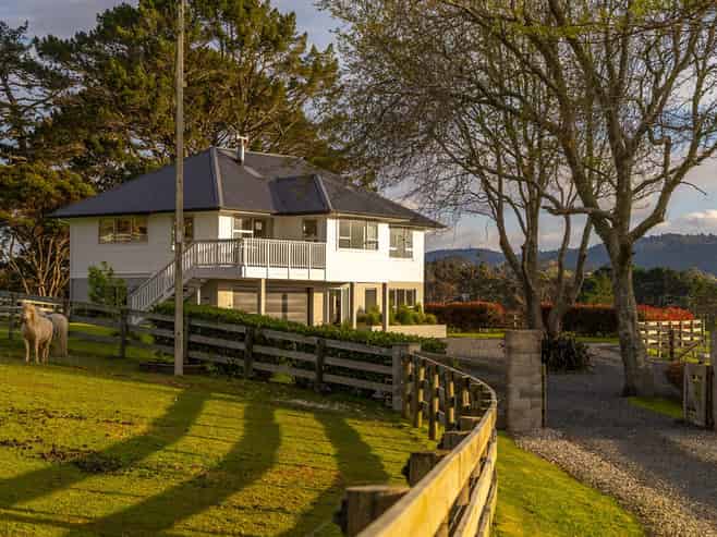  90 McEntee Road, Taupaki