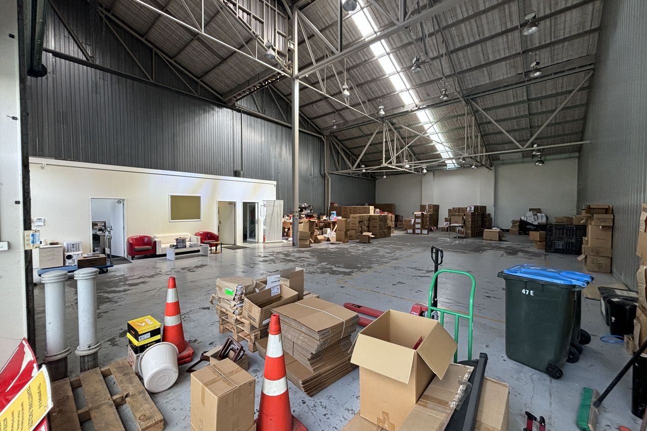 Industrial with Container Drop | Mt Wellington - Bild 2