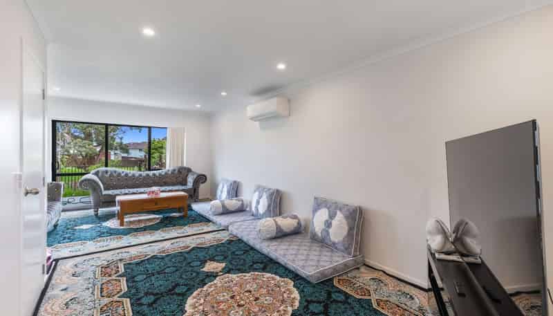 15c Sealord Place, Manurewa East