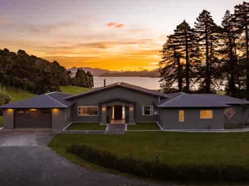 5564 Kenepuru Road, Kenepuru Sound