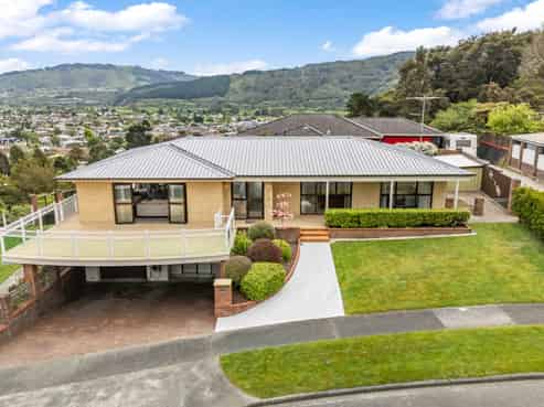 7 King Charles Drive, Kingsley Heights