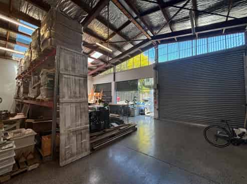 Rare Parnell Warehouse/Office