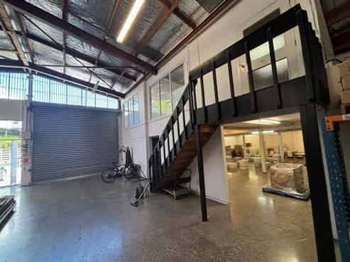 Rare Parnell Warehouse/Office