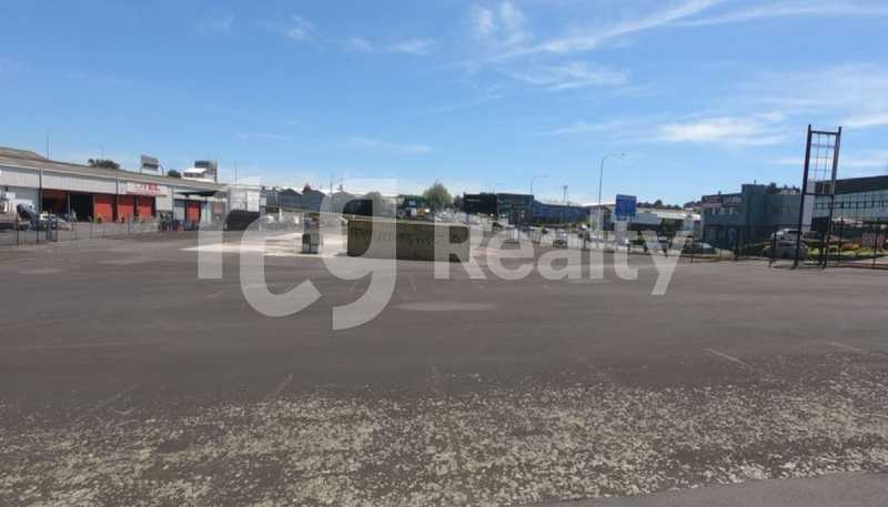 685-689 Great South Road, Penrose
