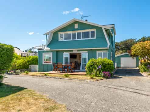 4 Rotten Row, Waikuku Beach
