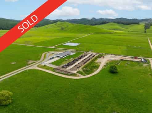 86 McWatt Road, Waitakaruru