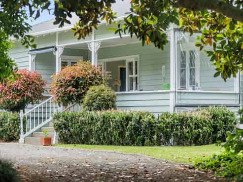 945 No 7 Road, Tahuna