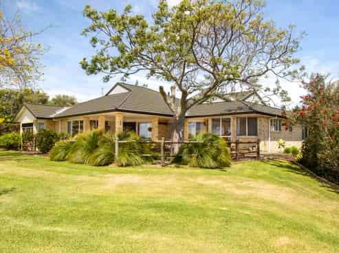 2247 South Head Road, South Head, Helensville