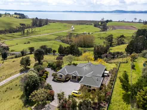 2247 South Head Road, South Head, Helensville