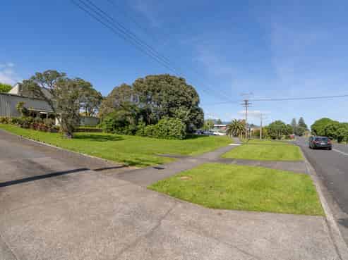 17 James Street , Raglan