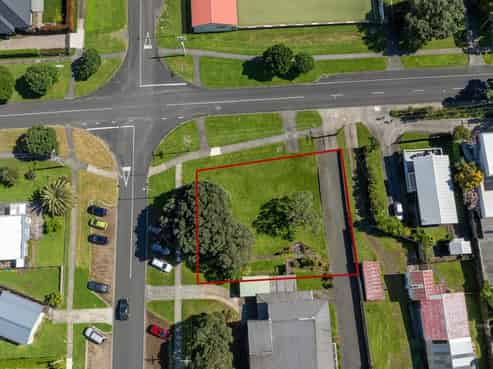 17 James Street , Raglan