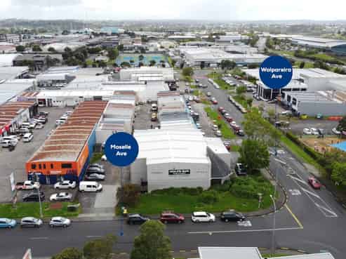 WAREHOUSE WITH FULL AMENITIES
