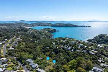 50 & 52 Te Aroha Avenue, Oneroa